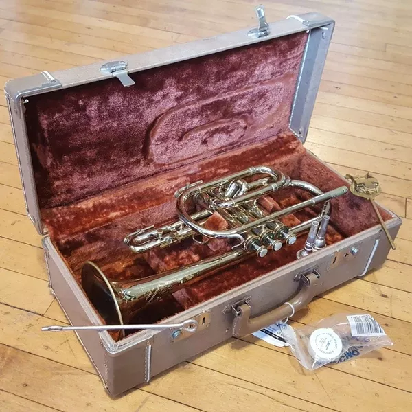 ** Holton Collegiate Coronet